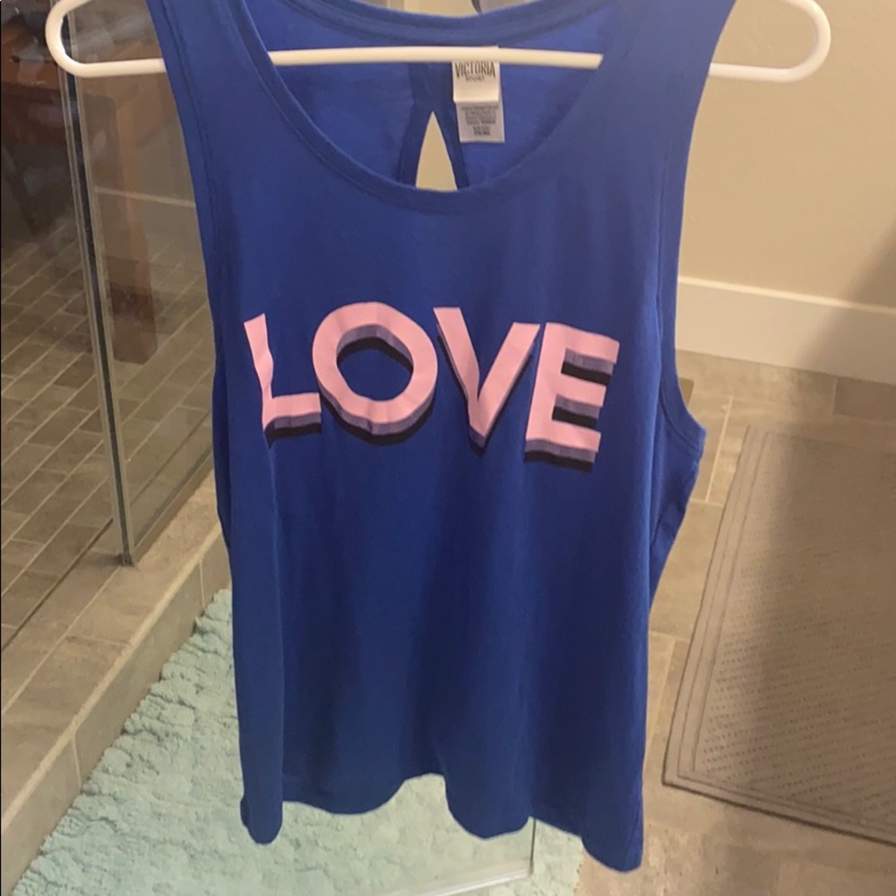 Victoria sport T-shirt
